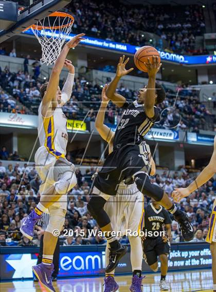 Thumbnail 2 in Griffith vs. Guerin Catholic (IHSAA 3A Final) photogallery.