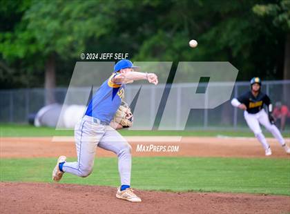 Thumbnail 3 in Oscar Smith @ Great Bridge photogallery.