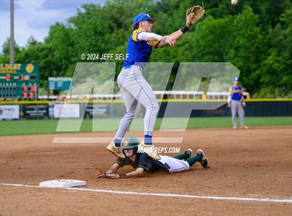 Thumbnail 1 in Oscar Smith @ Great Bridge photogallery.
