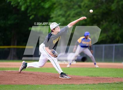 Thumbnail 1 in Oscar Smith @ Great Bridge photogallery.