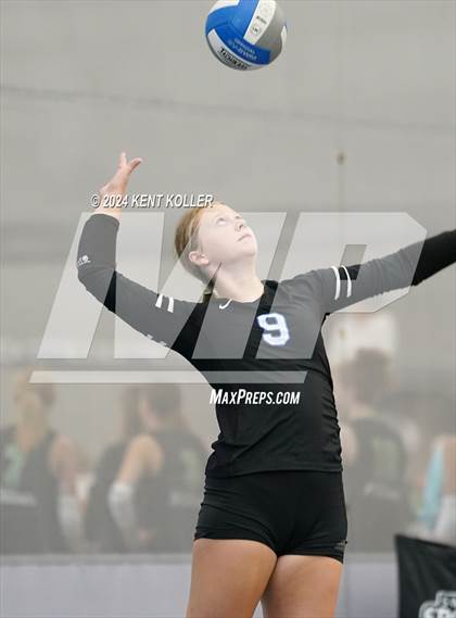 Thumbnail 3 in Utica Eisenhower vs Plymouth (Motor City Power Series) photogallery.