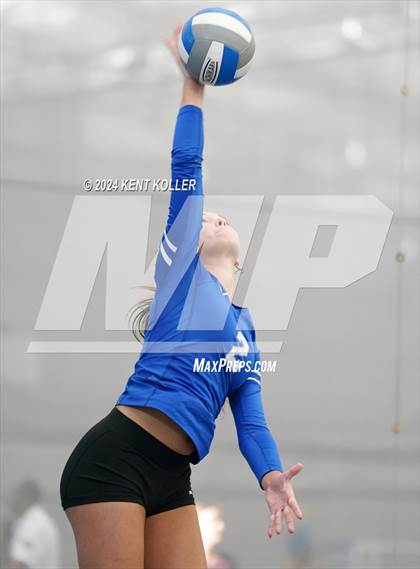 Thumbnail 1 in Utica Eisenhower vs Plymouth (Motor City Power Series) photogallery.