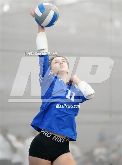 Thumbnail 3 in Utica Eisenhower vs Plymouth (Motor City Power Series) photogallery.