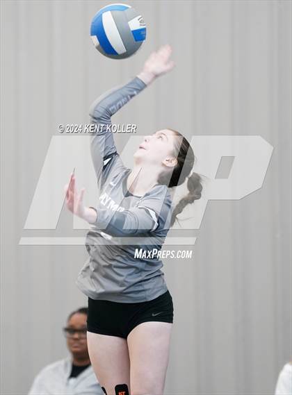 Thumbnail 2 in Utica Eisenhower vs Plymouth (Motor City Power Series) photogallery.