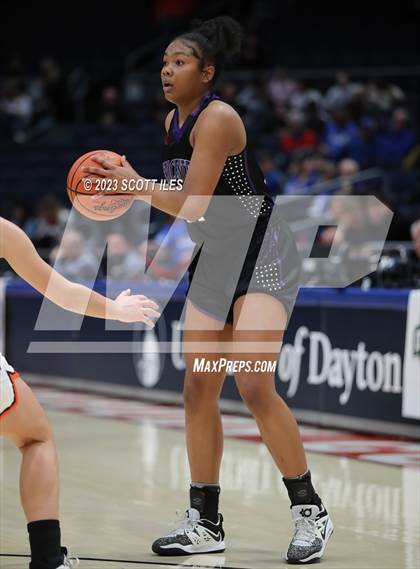 Thumbnail 2 in Africentric Early College vs Wheelersburg (OHSAA D3 State Semifinal) photogallery.