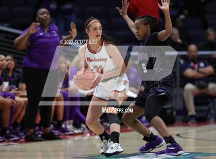 Thumbnail 3 in Africentric Early College vs Wheelersburg (OHSAA D3 State Semifinal) photogallery.