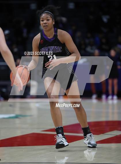 Thumbnail 3 in Africentric Early College vs Wheelersburg (OHSAA D3 State Semifinal) photogallery.