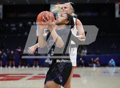 Thumbnail 2 in Africentric Early College vs Wheelersburg (OHSAA D3 State Semifinal) photogallery.