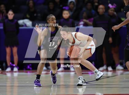 Thumbnail 2 in Africentric Early College vs Wheelersburg (OHSAA D3 State Semifinal) photogallery.