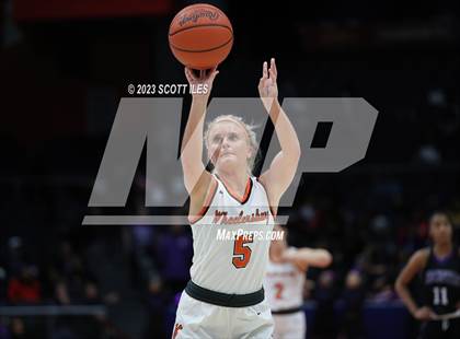 Thumbnail 2 in Africentric Early College vs Wheelersburg (OHSAA D3 State Semifinal) photogallery.