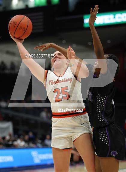 Thumbnail 2 in Africentric Early College vs Wheelersburg (OHSAA D3 State Semifinal) photogallery.