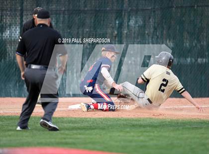 Thumbnail 3 in Rock Canyon vs. Heritage (CHSAA 5A Regional Playoff) photogallery.