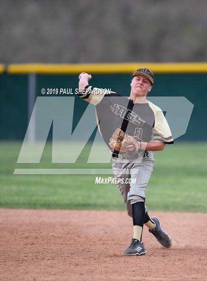 Thumbnail 3 in Rock Canyon vs. Heritage (CHSAA 5A Regional Playoff) photogallery.
