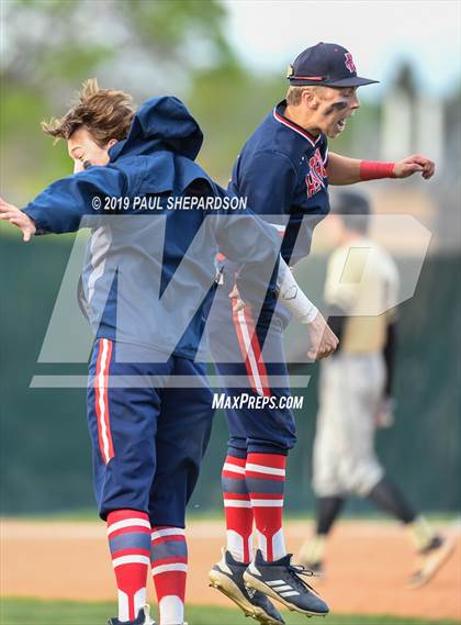 Thumbnail 3 in Rock Canyon vs. Heritage (CHSAA 5A Regional Playoff) photogallery.