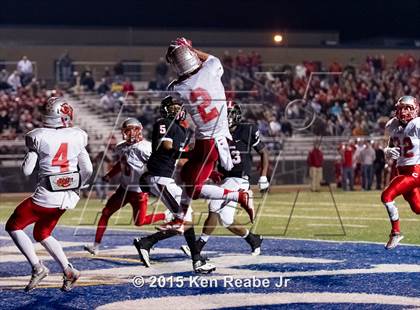 Thumbnail 2 in Aliquippa vs. Central (PIAA Class AA Semifinal) photogallery.