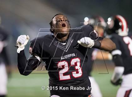 Thumbnail 2 in Aliquippa vs. Central (PIAA Class AA Semifinal) photogallery.