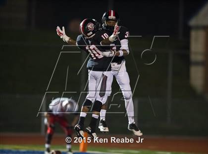 Thumbnail 2 in Aliquippa vs. Central (PIAA Class AA Semifinal) photogallery.