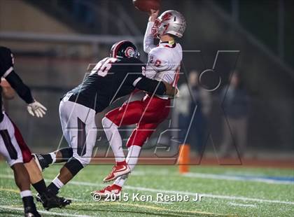 Thumbnail 2 in Aliquippa vs. Central (PIAA Class AA Semifinal) photogallery.