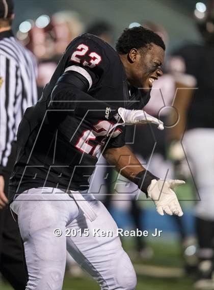 Thumbnail 1 in Aliquippa vs. Central (PIAA Class AA Semifinal) photogallery.