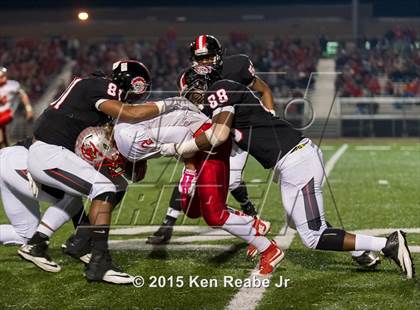 Thumbnail 2 in Aliquippa vs. Central (PIAA Class AA Semifinal) photogallery.