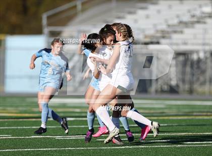 Thumbnail 3 in Cox @ First Colonial (Scrimmage) photogallery.