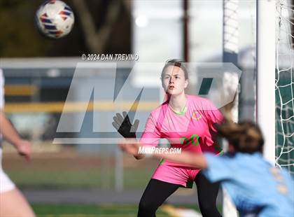 Thumbnail 3 in Cox @ First Colonial (Scrimmage) photogallery.