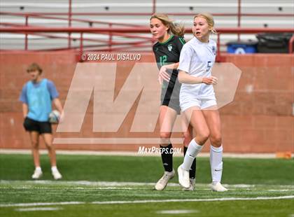 Thumbnail 2 in Fruita Monument @ ThunderRidge (CHSAA 5A First Round) photogallery.