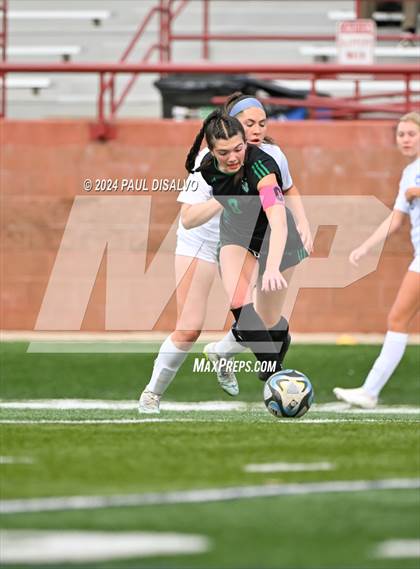 Thumbnail 2 in Fruita Monument @ ThunderRidge (CHSAA 5A First Round) photogallery.
