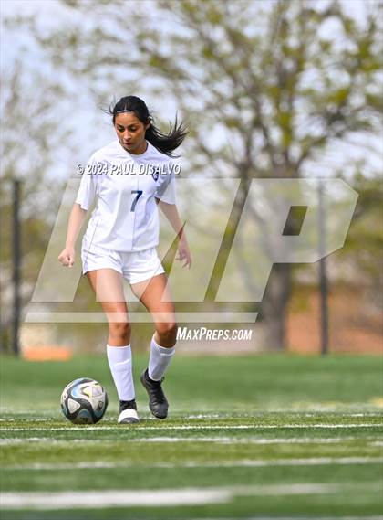 Thumbnail 2 in Fruita Monument @ ThunderRidge (CHSAA 5A First Round) photogallery.