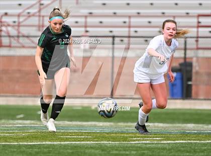 Thumbnail 2 in Fruita Monument @ ThunderRidge (CHSAA 5A First Round) photogallery.