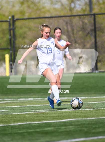 Thumbnail 3 in Fruita Monument @ ThunderRidge (CHSAA 5A First Round) photogallery.