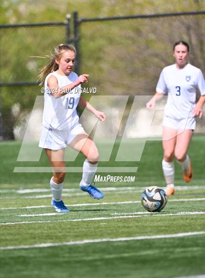 Thumbnail 3 in Fruita Monument @ ThunderRidge (CHSAA 5A First Round) photogallery.