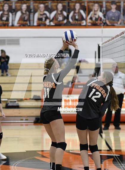 Thumbnail 3 in Athens @ Illini Bluffs photogallery.