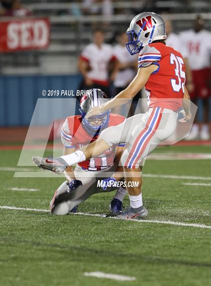 Thumbnail 1 in Westlake vs Belton photogallery.