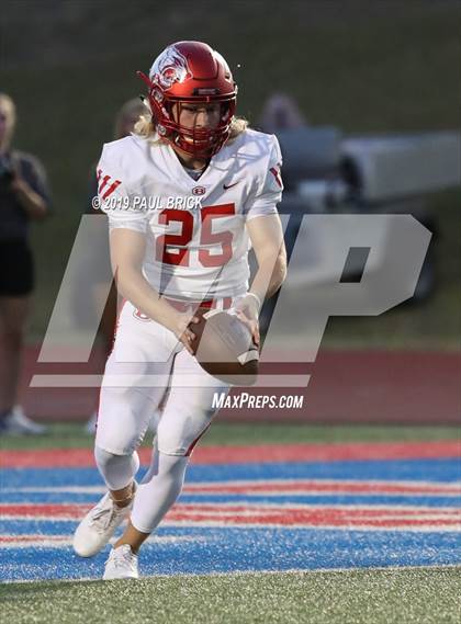Thumbnail 1 in Westlake vs Belton photogallery.