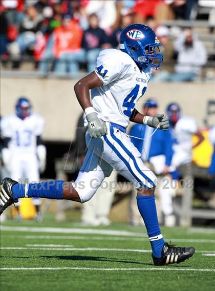 Thumbnail 1 in Pasadena Memorial vs. West Brook (Texas 5A D2 Bi-District Playoff) photogallery.