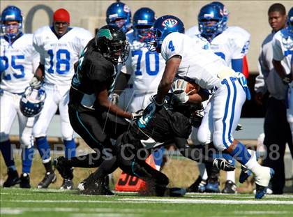 Thumbnail 3 in Pasadena Memorial vs. West Brook (Texas 5A D2 Bi-District Playoff) photogallery.