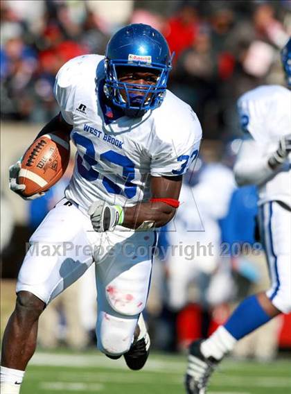 Thumbnail 3 in Pasadena Memorial vs. West Brook (Texas 5A D2 Bi-District Playoff) photogallery.