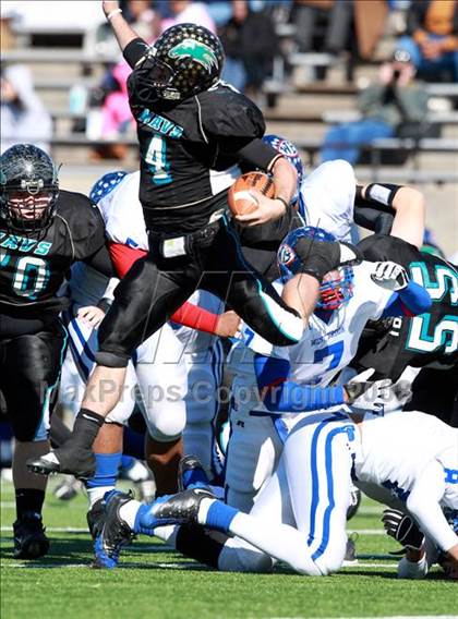 Thumbnail 1 in Pasadena Memorial vs. West Brook (Texas 5A D2 Bi-District Playoff) photogallery.
