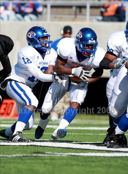 Thumbnail 2 in Pasadena Memorial vs. West Brook (Texas 5A D2 Bi-District Playoff) photogallery.