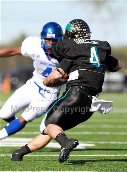 Thumbnail 1 in Pasadena Memorial vs. West Brook (Texas 5A D2 Bi-District Playoff) photogallery.