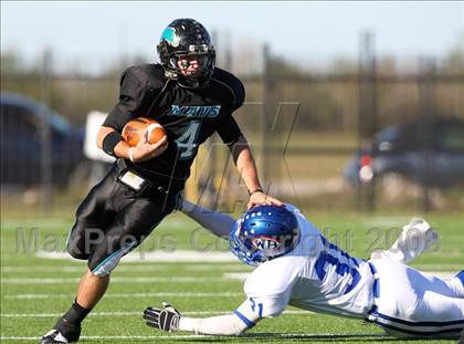 Thumbnail 2 in Pasadena Memorial vs. West Brook (Texas 5A D2 Bi-District Playoff) photogallery.
