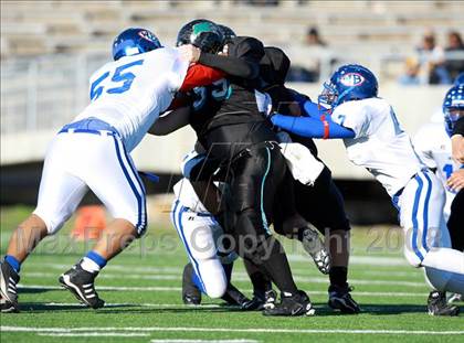 Thumbnail 1 in Pasadena Memorial vs. West Brook (Texas 5A D2 Bi-District Playoff) photogallery.