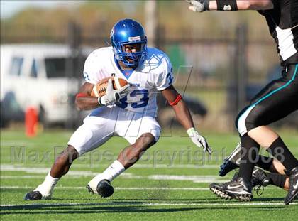 Thumbnail 1 in Pasadena Memorial vs. West Brook (Texas 5A D2 Bi-District Playoff) photogallery.