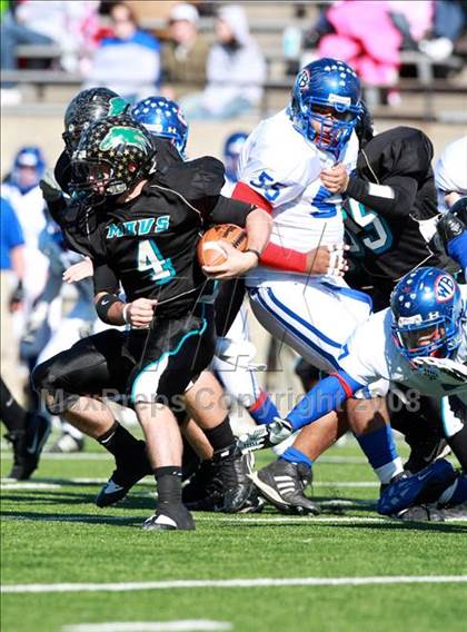 Thumbnail 1 in Pasadena Memorial vs. West Brook (Texas 5A D2 Bi-District Playoff) photogallery.