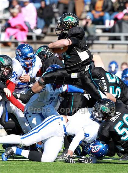 Thumbnail 2 in Pasadena Memorial vs. West Brook (Texas 5A D2 Bi-District Playoff) photogallery.