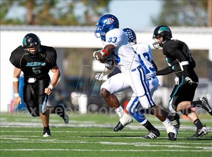 Thumbnail 1 in Pasadena Memorial vs. West Brook (Texas 5A D2 Bi-District Playoff) photogallery.