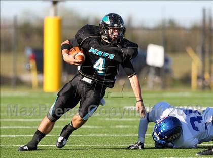 Thumbnail 1 in Pasadena Memorial vs. West Brook (Texas 5A D2 Bi-District Playoff) photogallery.