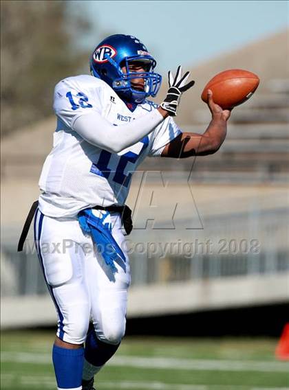 Thumbnail 1 in Pasadena Memorial vs. West Brook (Texas 5A D2 Bi-District Playoff) photogallery.