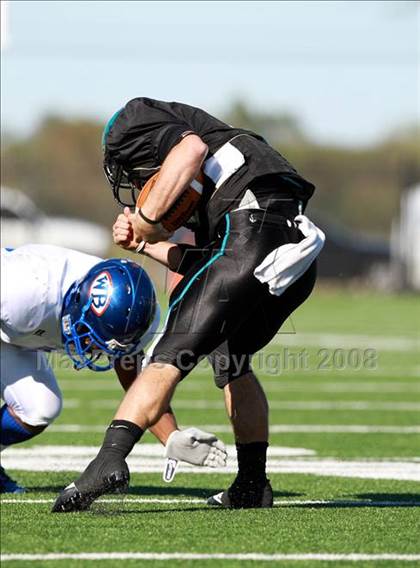 Thumbnail 1 in Pasadena Memorial vs. West Brook (Texas 5A D2 Bi-District Playoff) photogallery.